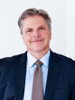 Richard Paul Evans